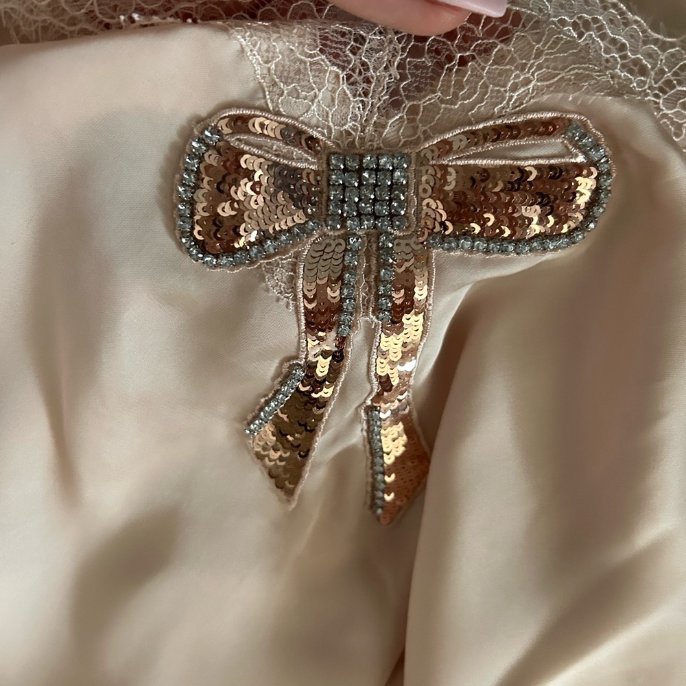NEW Victoria’s Secret Satin Robe and Cami Set, L - Picture 5 of 9